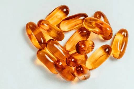 Вітамін D та залізо: чому цей дует є критично важливим для жіночого здоровʼя