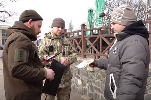 У Вінниці створюють спеціальні групи для оповіщення чоловіків про мобілізацію