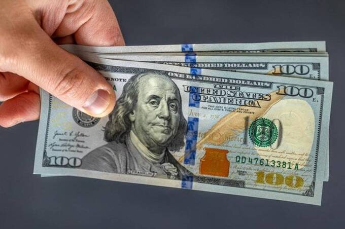 НБУ оновив курс валют: скільки коштує євро, долар та злотий у четвер, 12 березня