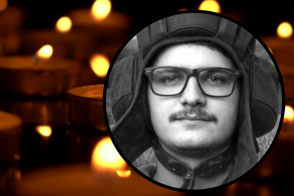 В останню путь Вінниця проводжає 22-річного маріупольця Євгена Попова