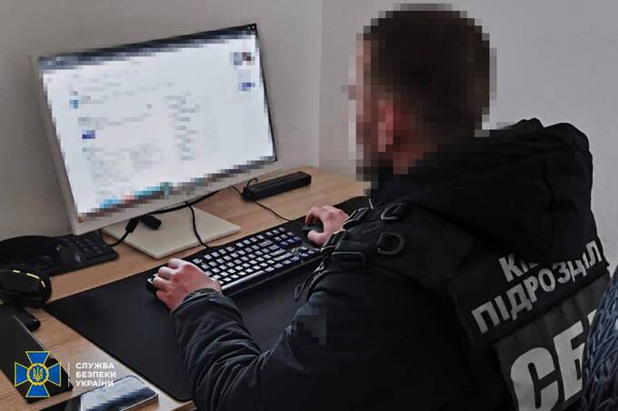 На Вінниччині чоловіку повідомили про підозру за пропаганду комуністичної символіки