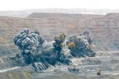 Жителів Вінниччини закликають зберігати спокій через вибухи на кар’єрі 1 квітня