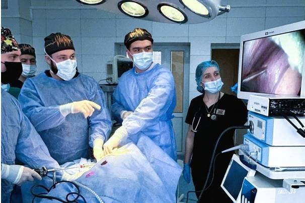 Вінницькі лікарі врятували двох дітей зі складними пухлинами грудної клітки