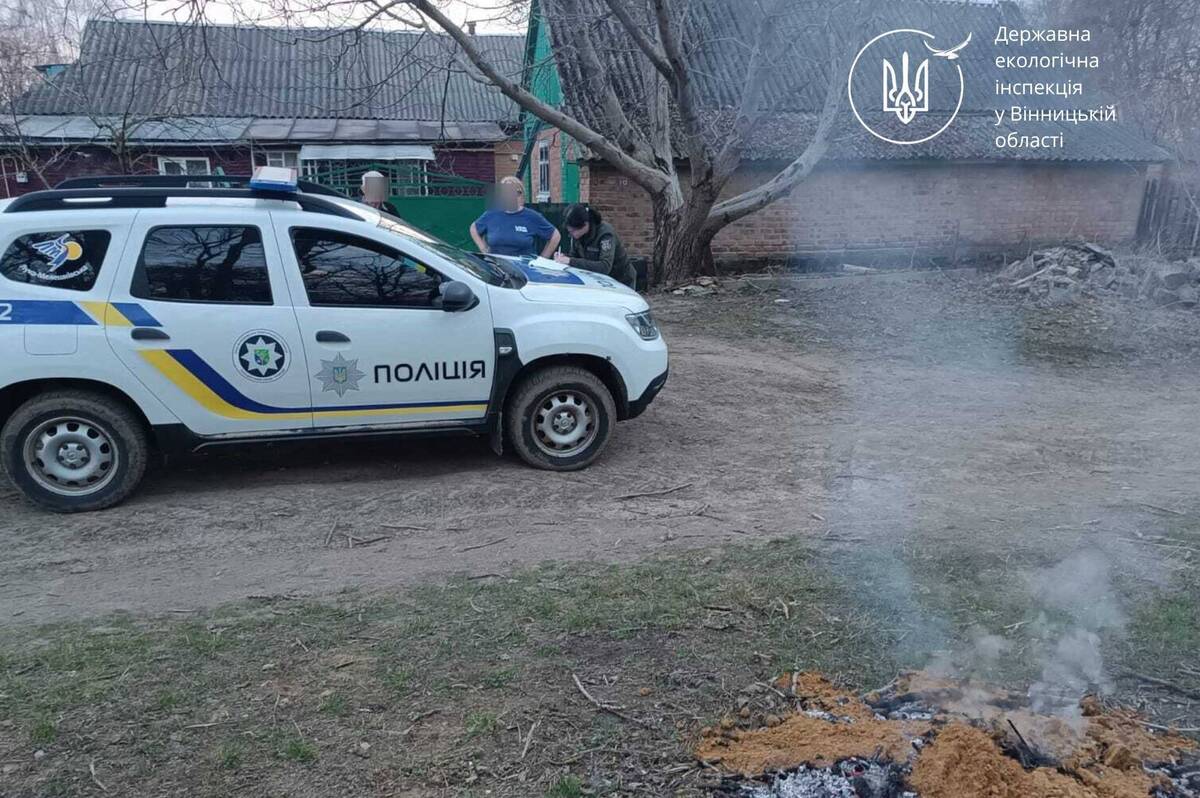 На Вінниччині оштрафували трьох людей за спалювання сухої трави та сміття