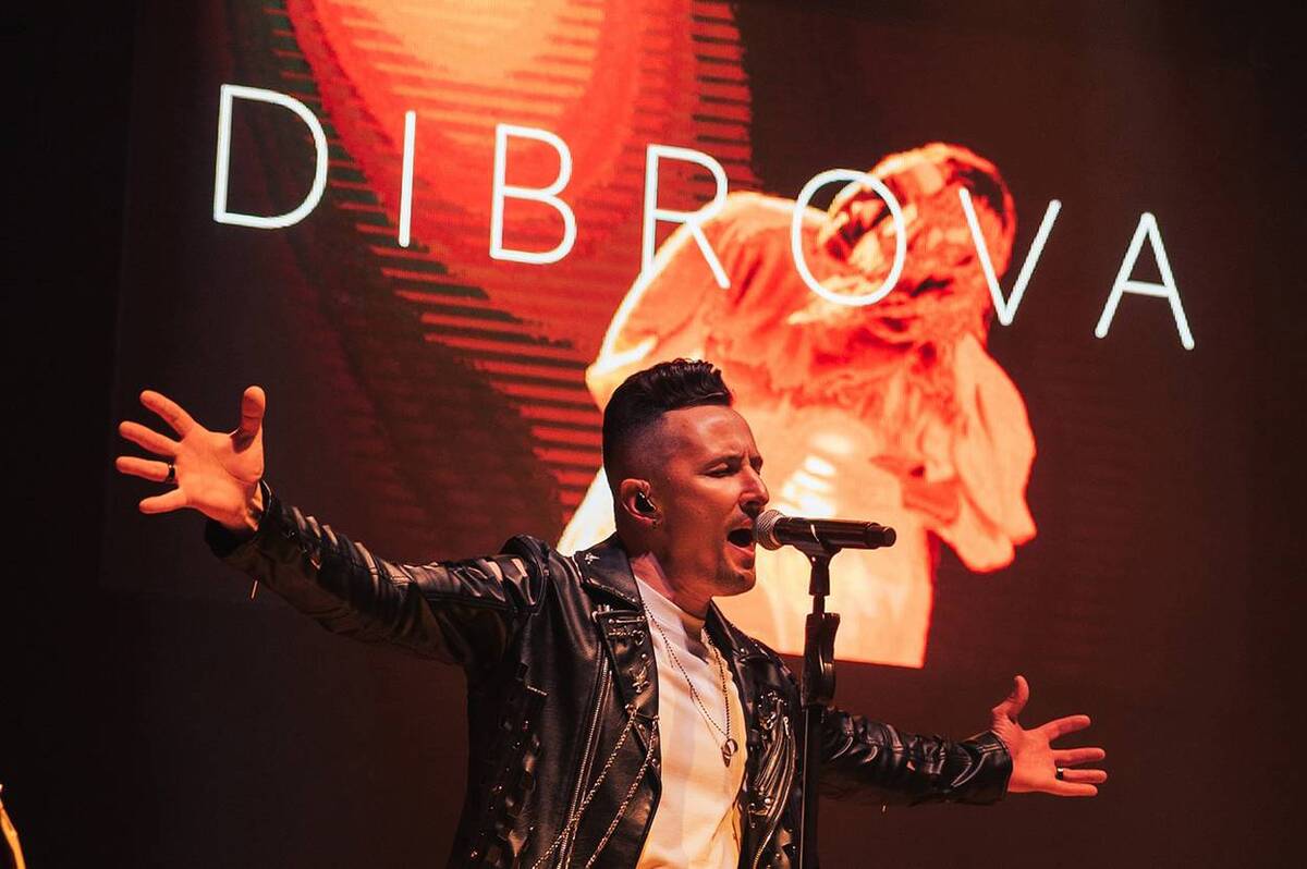 DIBROVA 18 квітня у Вінниці: «Беріть із собою гарний настрій і готуйтесь співати максимально гучно!»