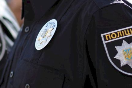 У Вінниці підліток вдарив поліцейського палицею по голові