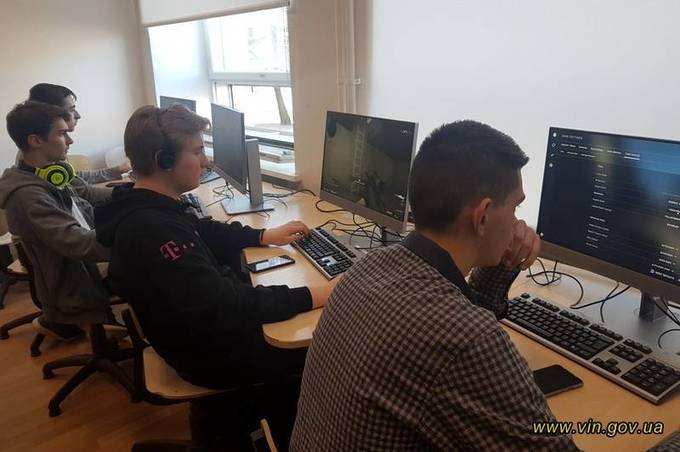 Вінничани вибороли 4 місце на Міжнародному конкурсі комп'ютерних технологій в м.Таллінн