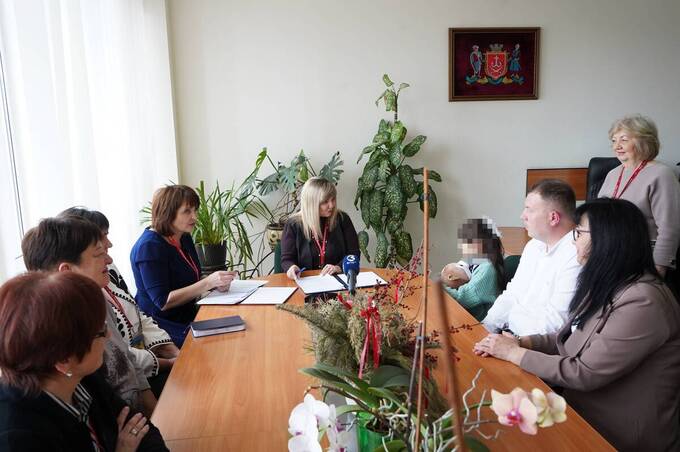 Новий шанс на дитинство: 8-річна Богдана знайшла прихисток у патронатній родині