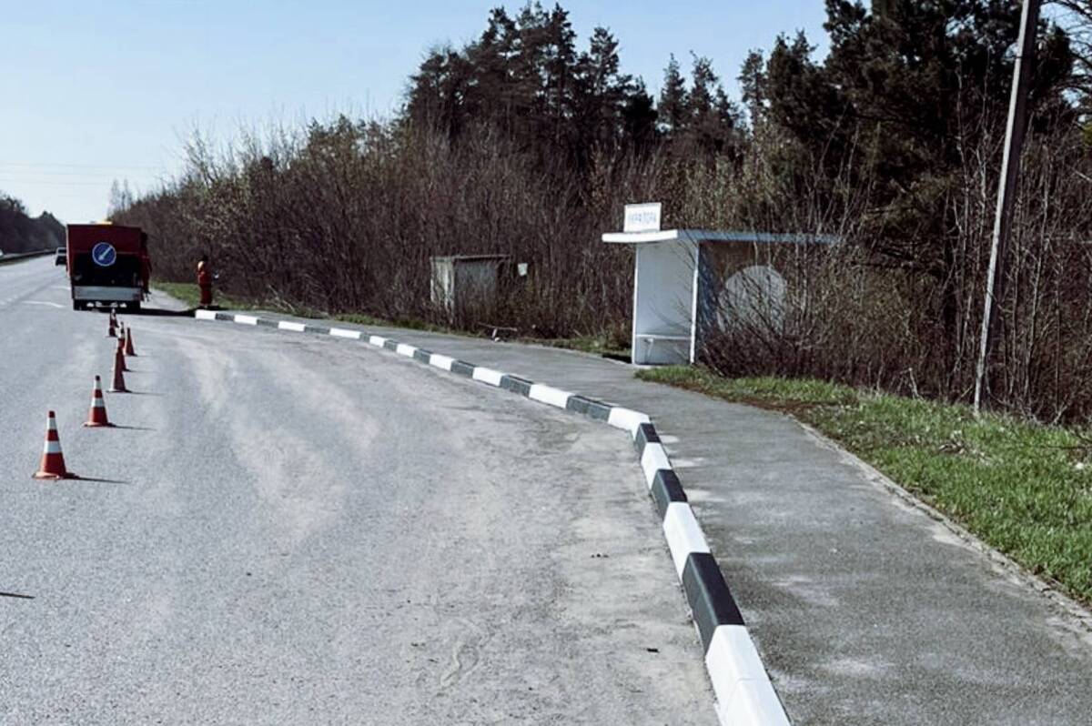 Дорожні служби Вінниччини завершили оновлення розмітки бортового каменю 
