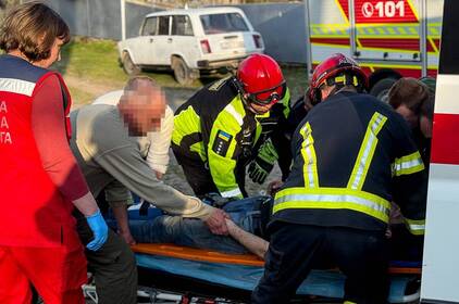 На Вінниччині чоловіка затиснуло в мотоблоці: його доправили до лікарні