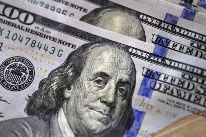 НБУ оновив курс валют: скільки коштує євро, долар та злотий у вівторок, 28 квітня