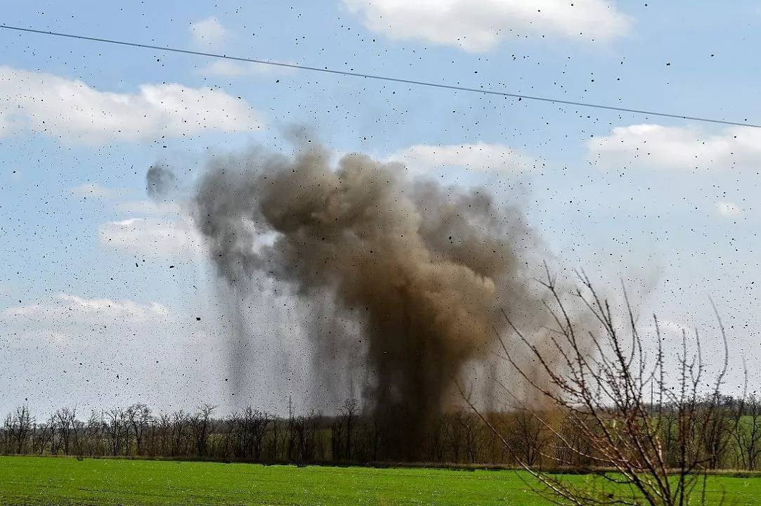 Жителів Калинівської громади попереджають про планові вибухи 1 травня