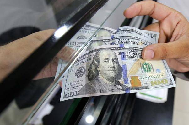 НБУ оновив курс валют: скільки коштує євро, долар та злотий у суботу, 2 травня