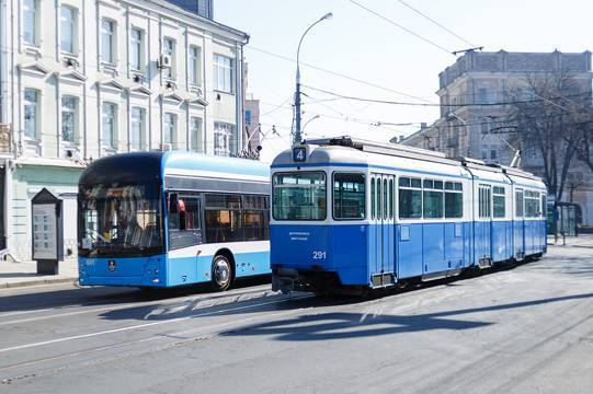 У центрі Вінниці через відсутність напруги зупинився електротранспорт