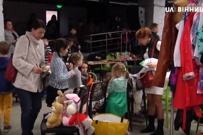 У Вінниці вперше влаштували дитячий ярмарок вживаних речей