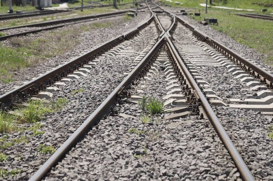 14-річний підліток дивом вижив після удару струмом на даху електропотяга у Вінниці
