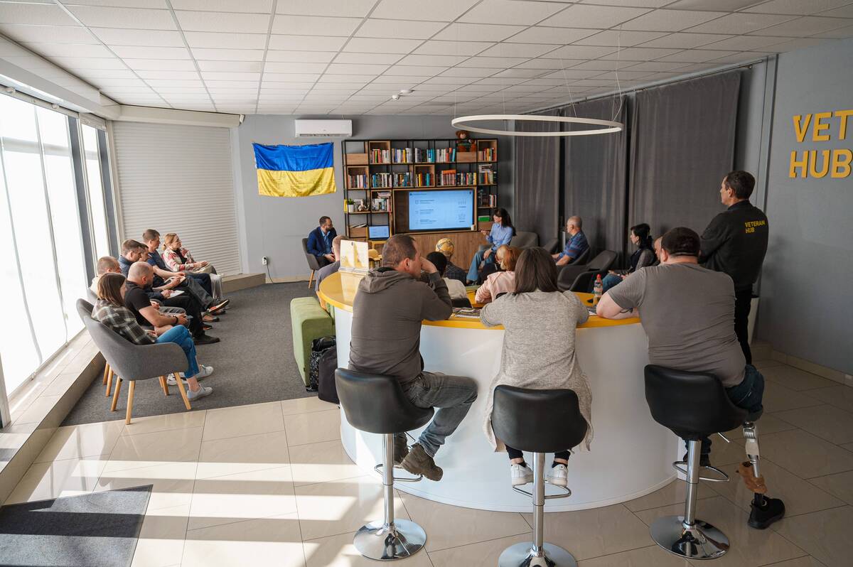 У Вінниці ветеранам та їхнім родинам розповіли про нові можливості ваучерної підтримки бізнесу
