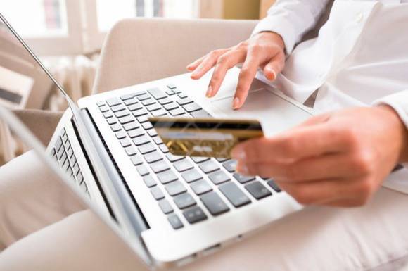Де краще взяти кредит онлайн чи займ на карту