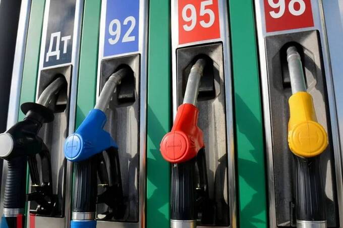 На одній з АЗС Вінниччини торгували пальним без декларацій та документів