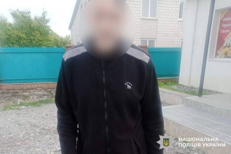 У Жмеринці чоловік вирвав сумку з рук жінки: підозрюваного затримали