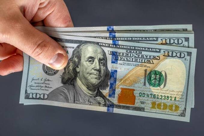 НБУ оприлюднив курс валют на 7 червня: скільки коштують долар та євро