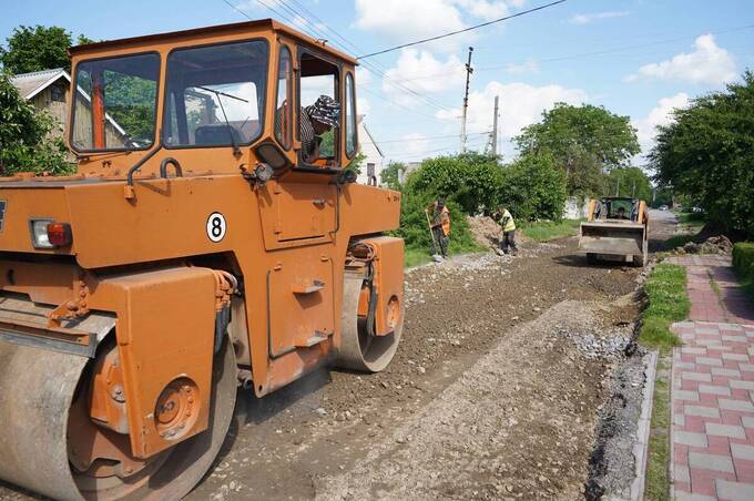 У мікрорайоні Корея розпочали капітальний ремонт вулиці Василя Барки
