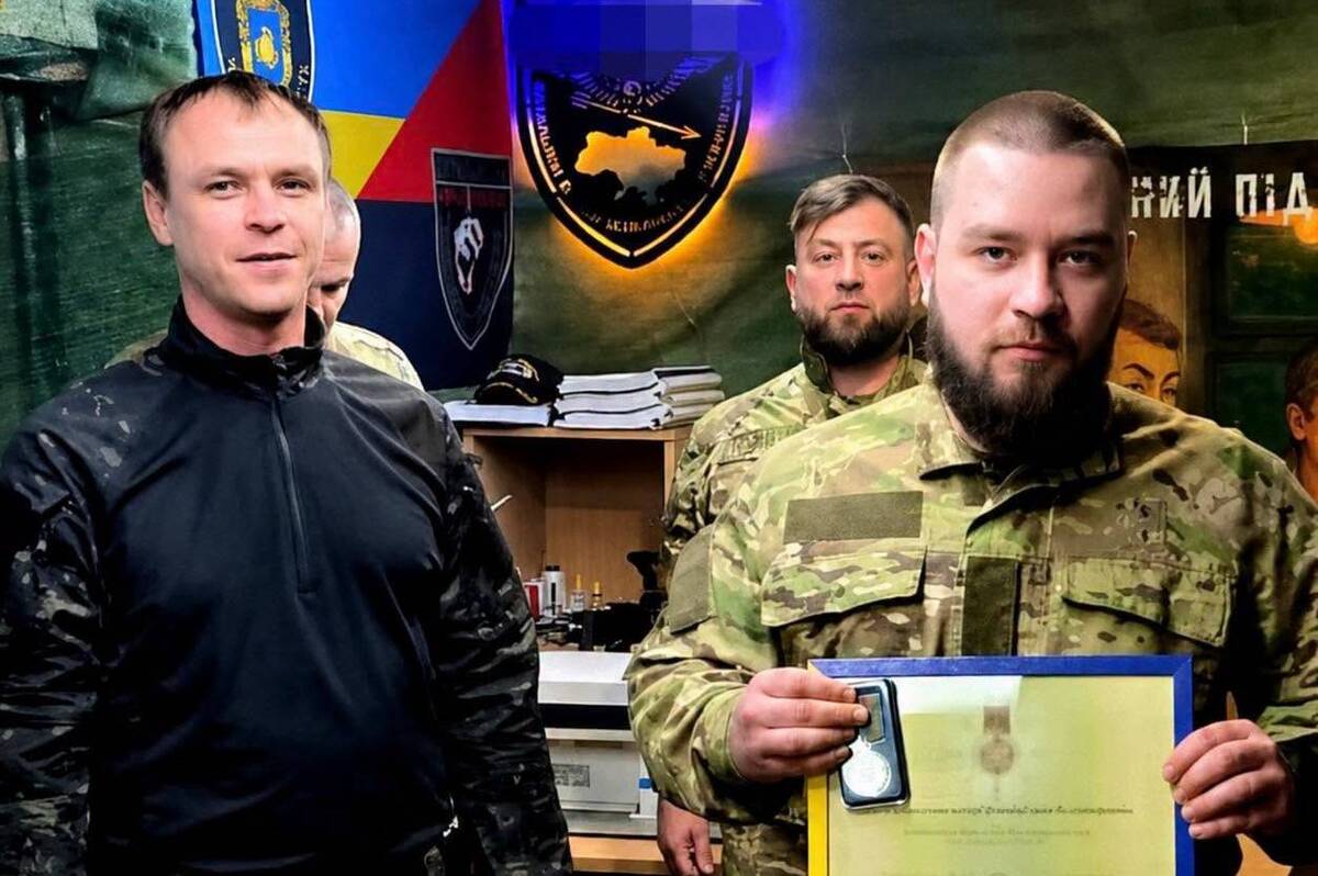 Поліцейський з Бершаді отримав відзнаку Президента та почесний «Срібний хрест»