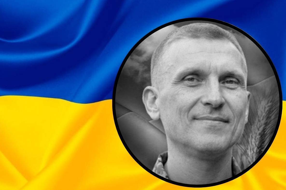 У Вінниці проводжають в останню путь хориста та воїна Володимира Кравченка