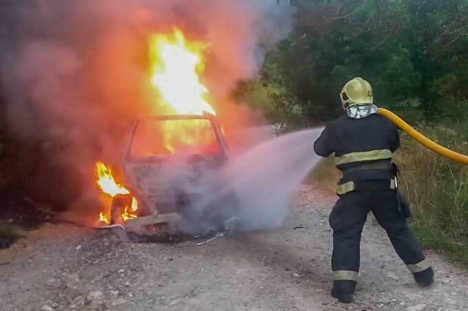 За добу на Вінниччині сталося 12 пожеж: вогонь охопив будинки, автомобілі та відкриті території