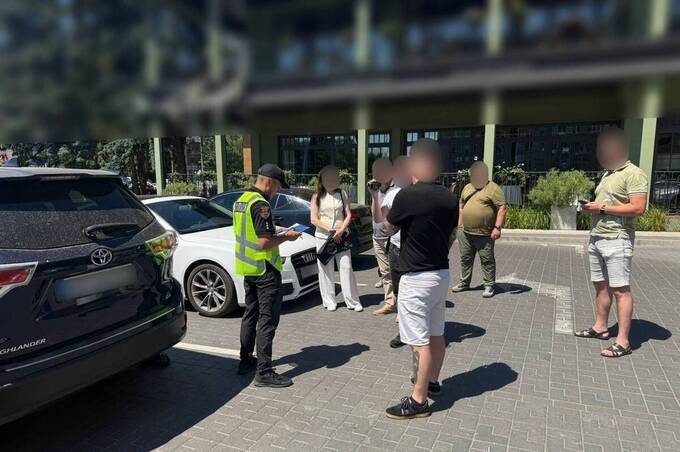 Затримали вінничанина, який оцінив уникнення мобілізації у 33 000 доларів