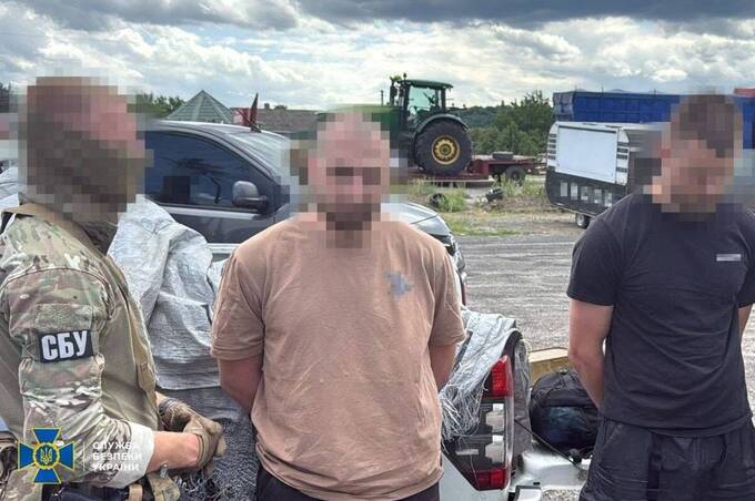 СБУ ліквідувала два канали нелегального продажу зброї на Вінниччині