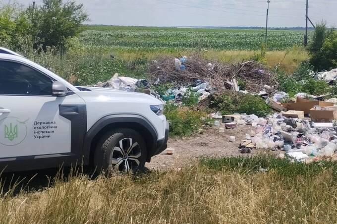 Побачили стихійне звалище — що робити: в Україні запрацюють нові правила