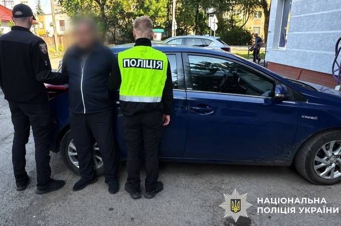 На Вінниччині викрили схему нелегального переправлення чоловіків до Румунії за $5000