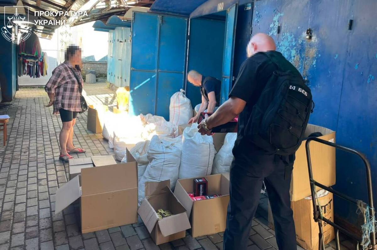 На Вінниччині викрили незаконне виробництво тютюну: вилучили майна на понад 4,3 млн грн