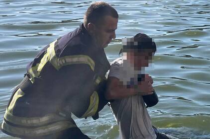У Вінниці рятувальники врятували жінку після стрибка з мосту