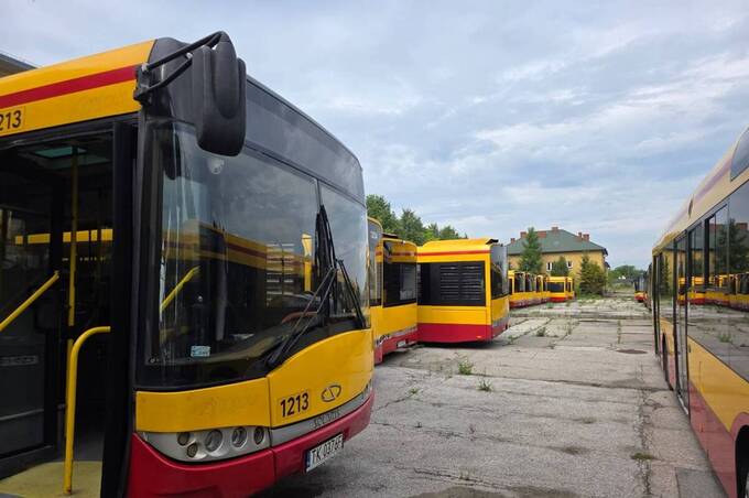 Польські волонтери придбали пʼять міських автобусів для потреб Вінниці