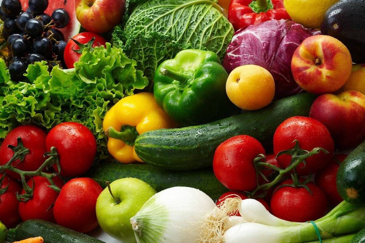 Цибуля, картопля й морква стрімко дорожчають: як змінилися ціни на овочі та фрукти