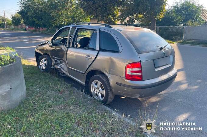 У Гайсині після зіткнення двох авто до лікарні потрапили двоє малолітніх дітей