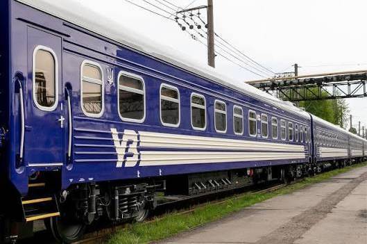 Через обрив контактного дроту затримуються приміські поїзди до Вінниці