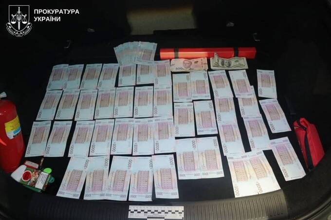 У Вінниці судитимуть «кур'єра» шахраїв, які виманювали гроші за схемою «Ваш родич потрапив у ДТП»