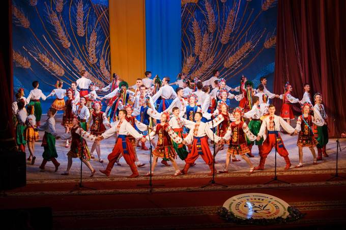 У Вінниці відбулося відкриття XIV дитячого фестивалю народної хореографії «Барвінкове кружало»