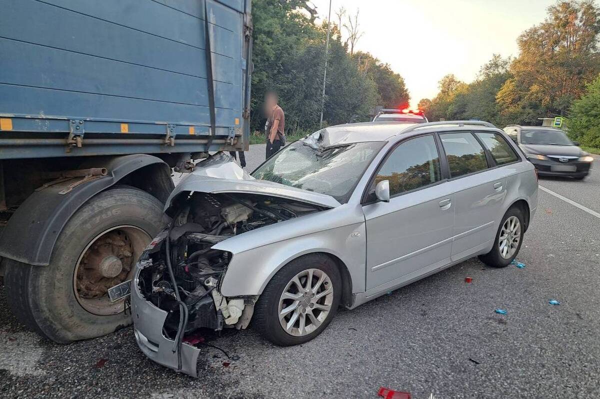 У ДТП неподалік села Дубовець травмувалися жінка та 9-річна дівчинка