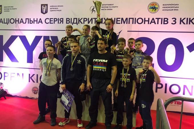 Вінничани здобули 21 нагороду на чемпіонаті України з кікбоксингу