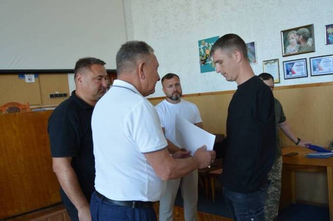 У Томашпільській громаді ветеран війни отримав відзнаку Міноборони