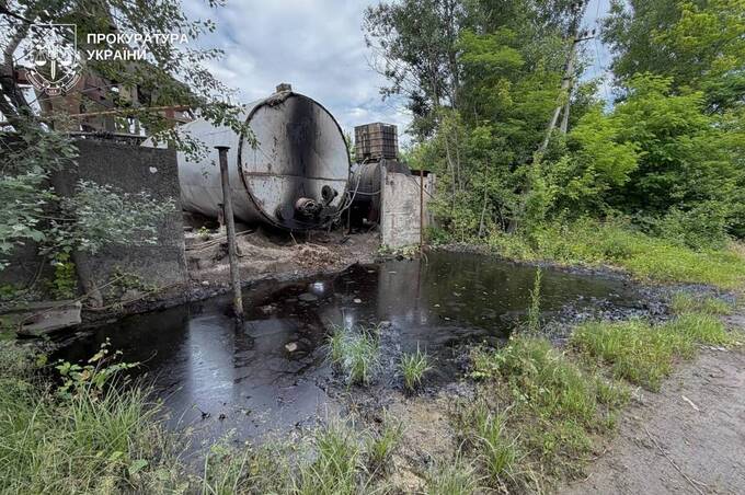 Підприємець, який виробляв суміш для асфальту, завдав екології збитків на 50 млн грн