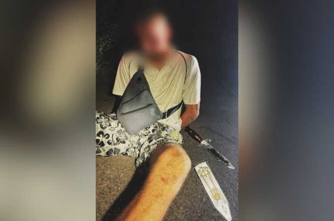 Ніж у руках та агресивна поведінка: у Вінниці затримали 39-річного чоловіка
