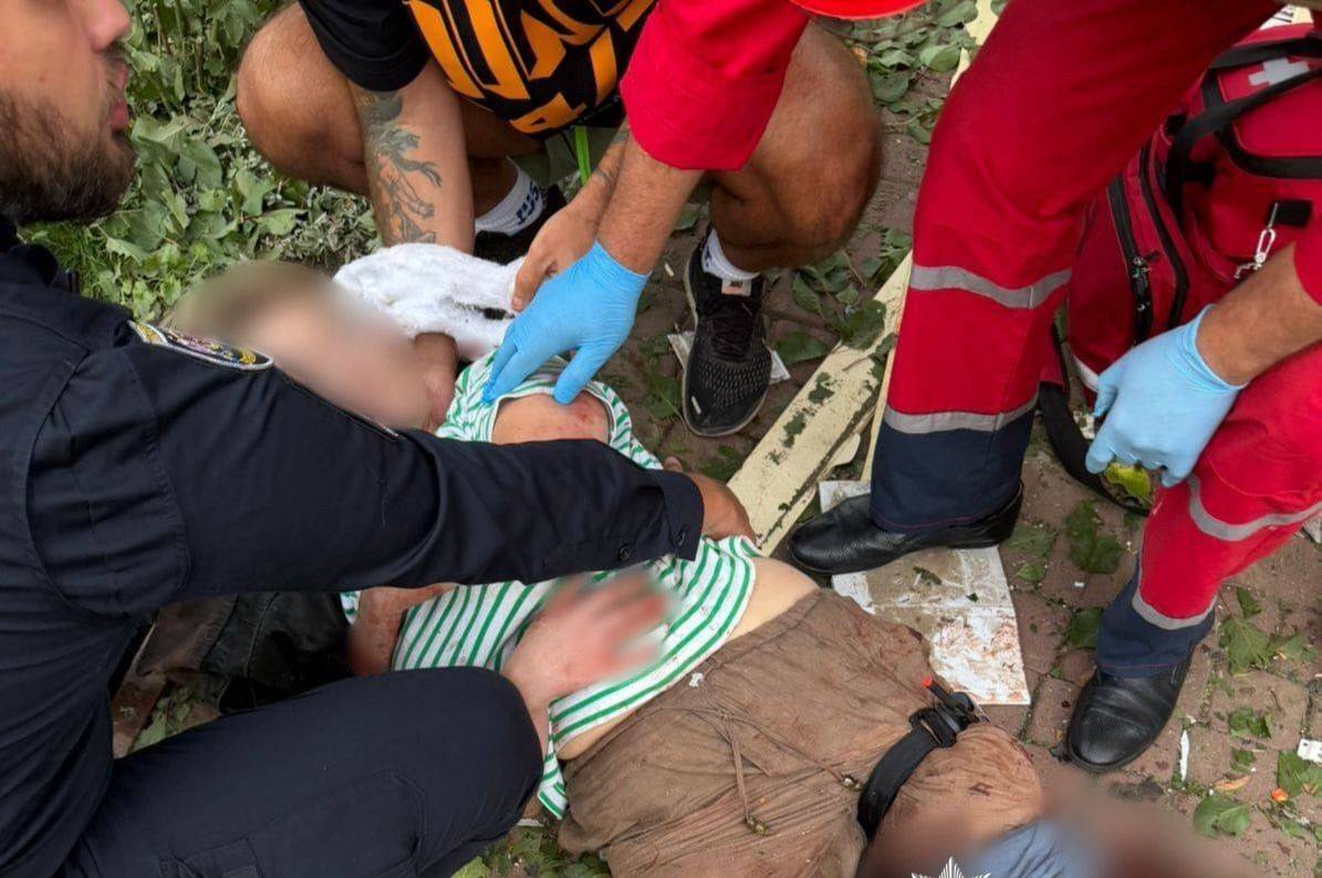 Патрульні показали перші кадри після атаки безпілотників на Вінницю (відео)
