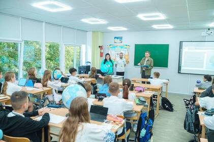 У ліцеї №35 відкрили нові лабораторії для профільного навчання (фото)