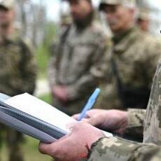 На Вінниччині цивільні заблокували автомобіль ТЦК та побили військовослужбовця