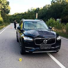На Вінниччині пішохід потрапив під колеса Volvo: що відомо про ДТП